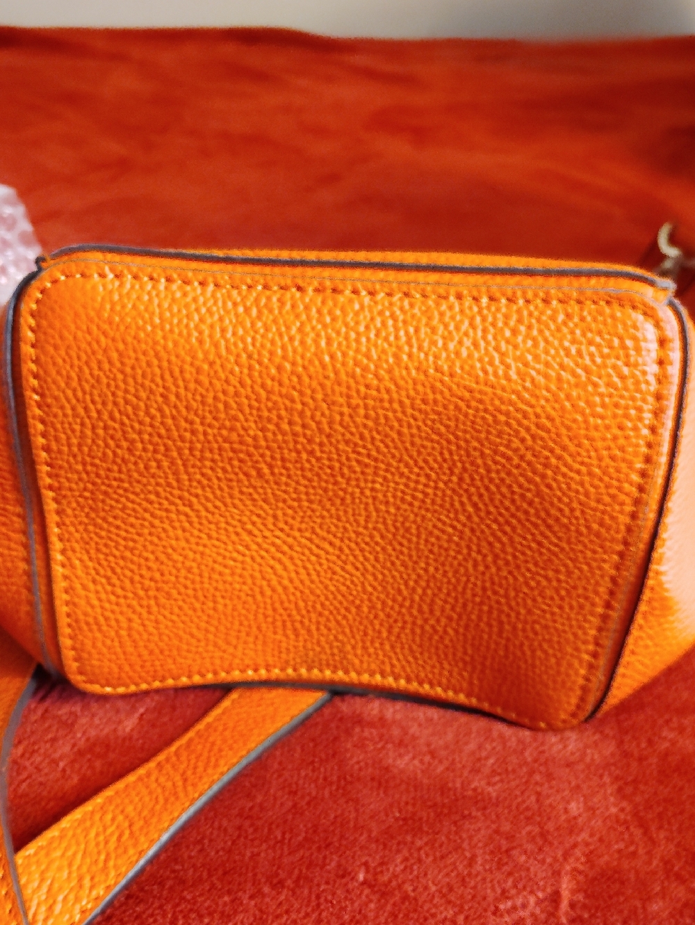 Henri Bendel Orange Leather Crossbody Tote Bag with Removable Strap - Picture 4 of 8
